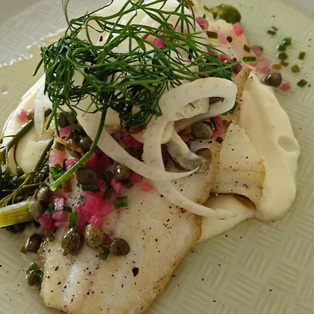 홀리데이파크 Pensar & Ravintola Sandvik 나우보