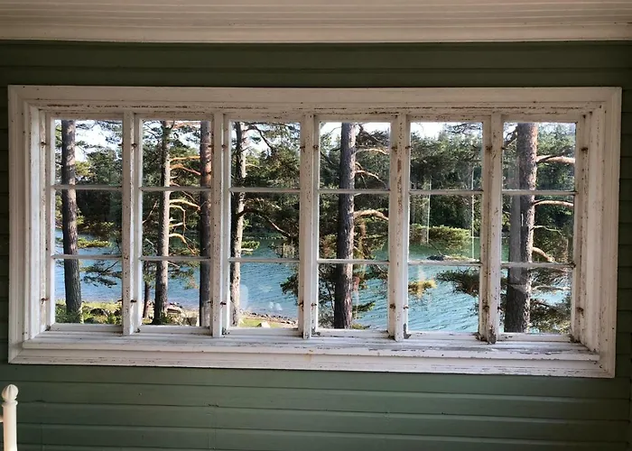 Pensar & Ravintola Sandvik ناجو